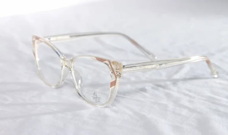White Trasnparent rectangular frame